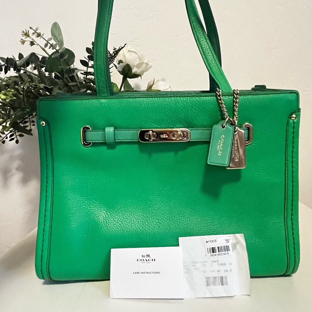｛COACH｝NEW！ COACH SWAGGER TOTE IN POLISHED PEBBLE LEATHER 34915 Retail Store